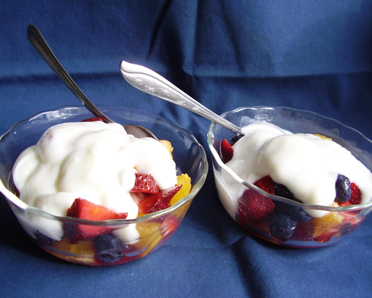 Fresh Berry Low-Sugar Salad