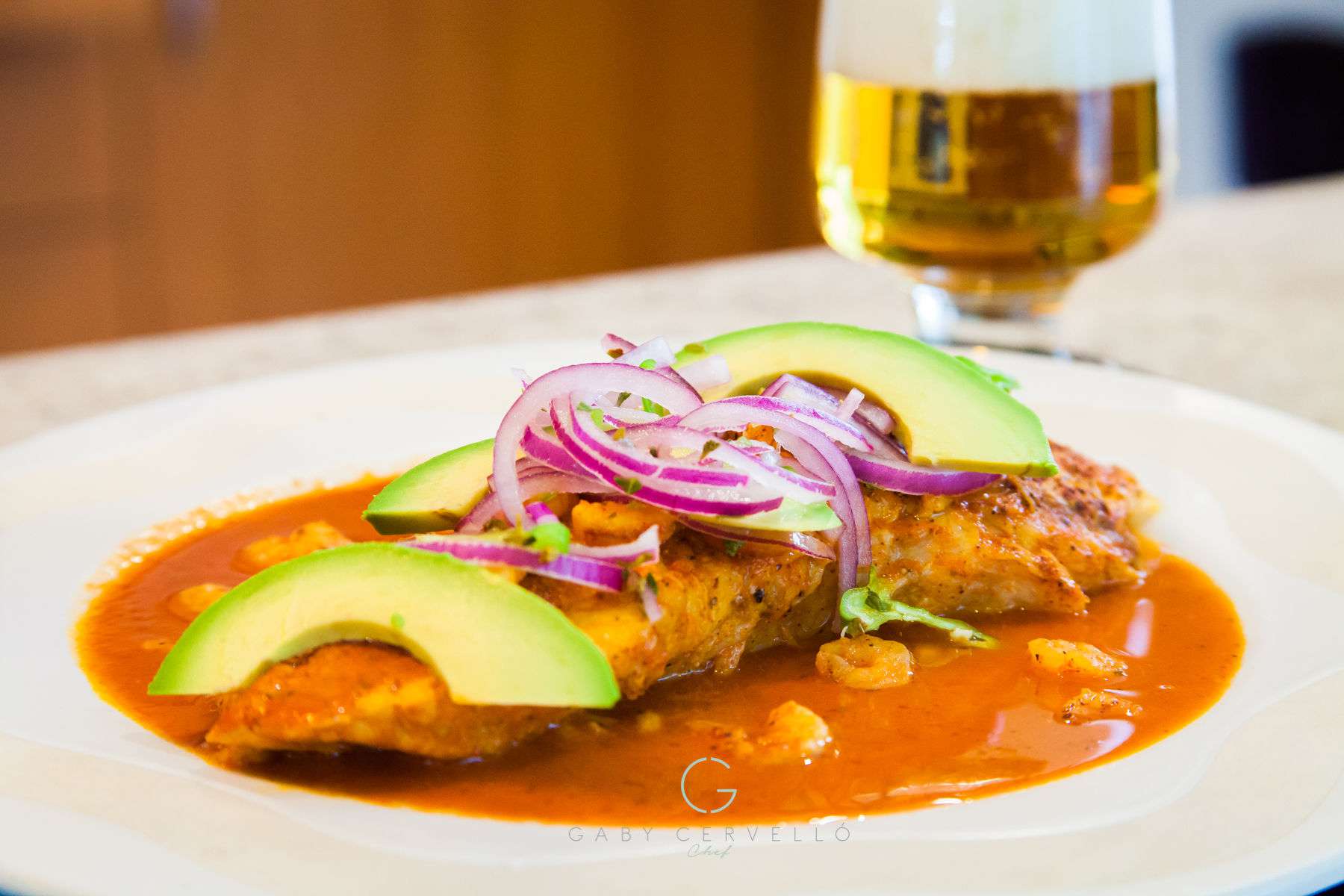 Pescado Frito con Salsa de Achiote
