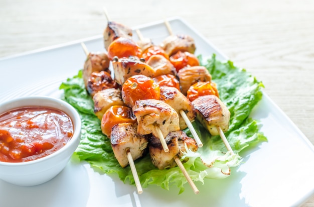 Lemon-Herb Grilled Chicken Skewers with Cherry Tomatoes