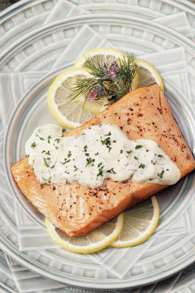 Lemon-Dill Salmon with Roasted Carrots