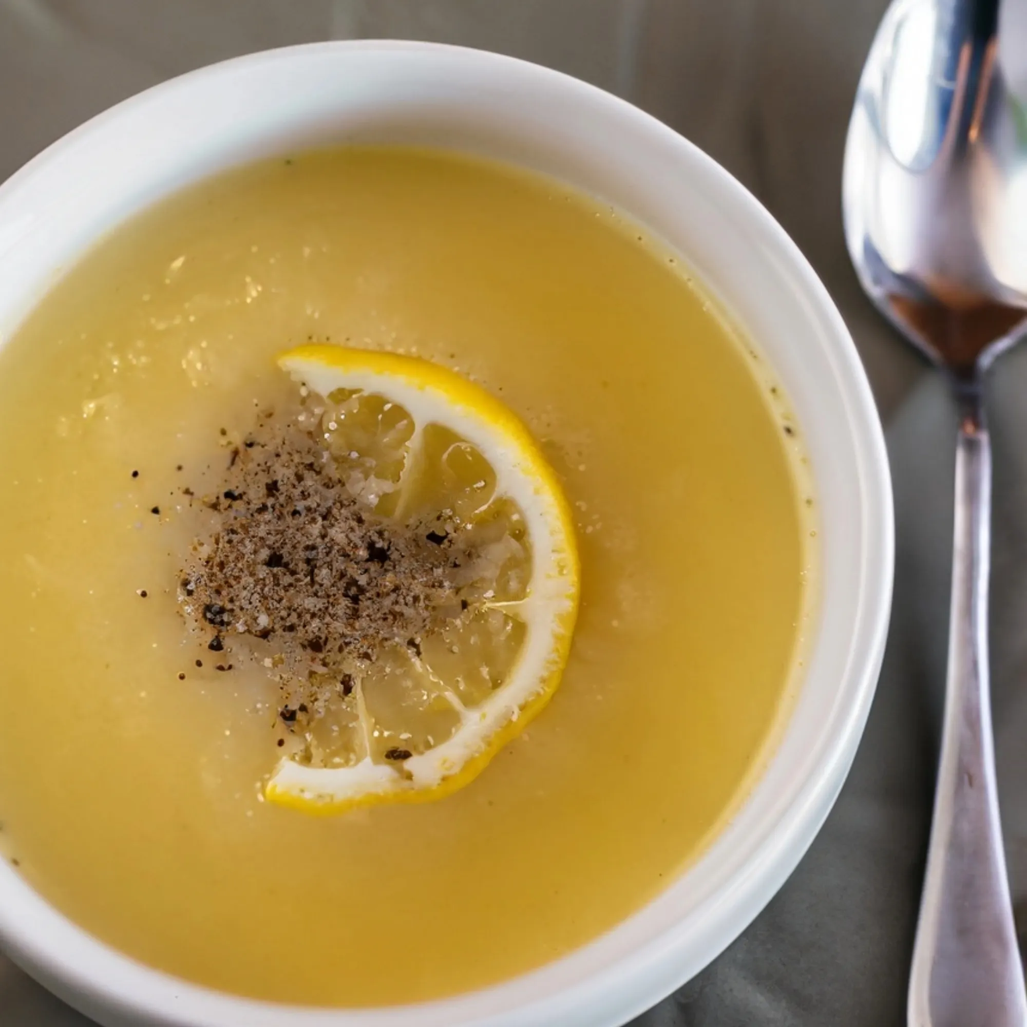 Broccoli and Spinach Soup with Lemon and Nutmeg