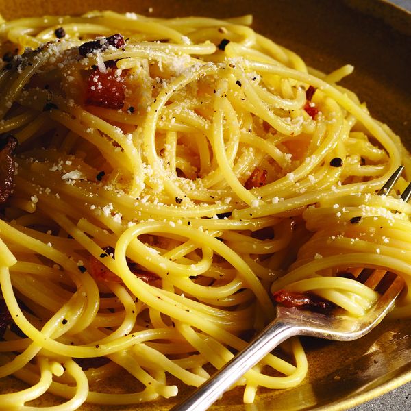 Roman-Style Carbonara with Guanciale and Pecorino