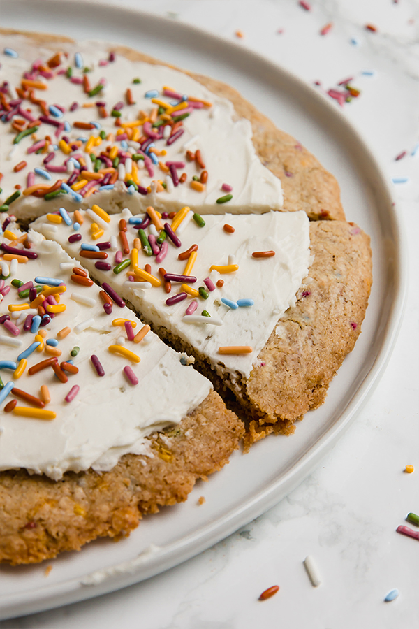 Chicago-Style Confetti Pizza Skillet