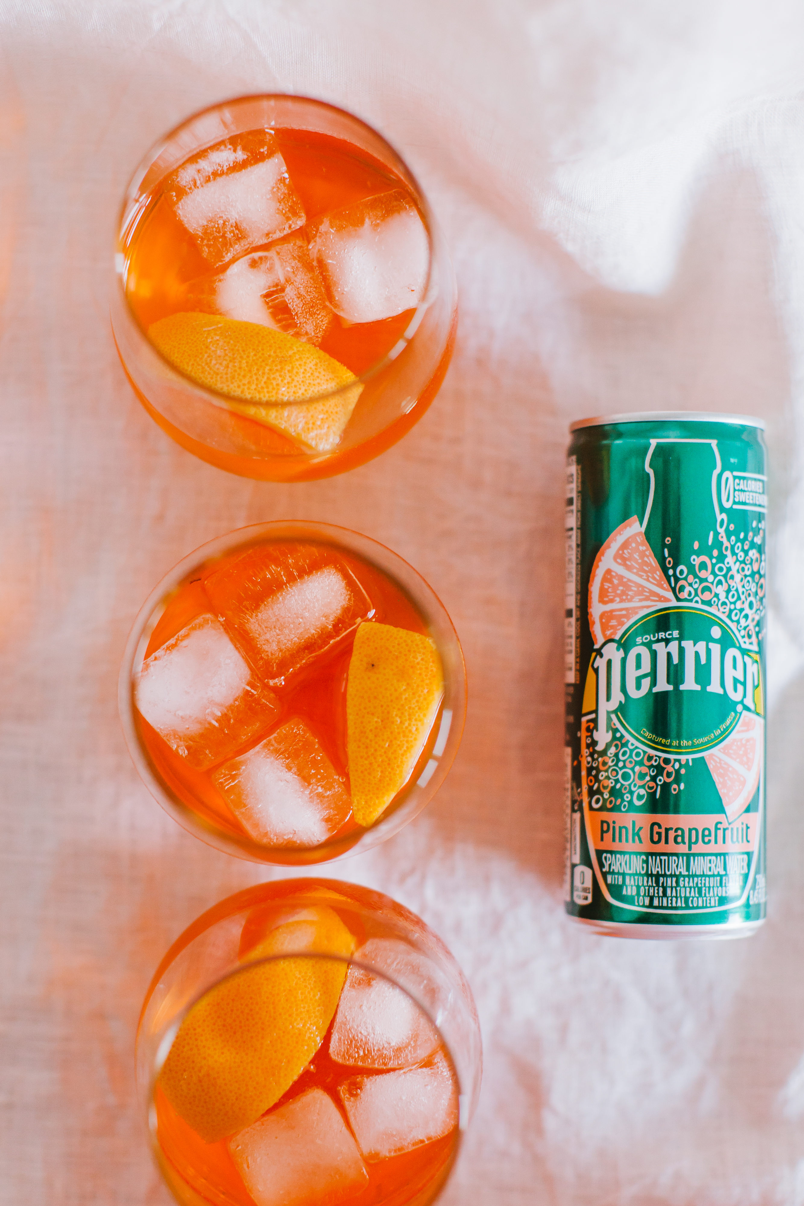 Grapefruit Mint Aperol Spritz