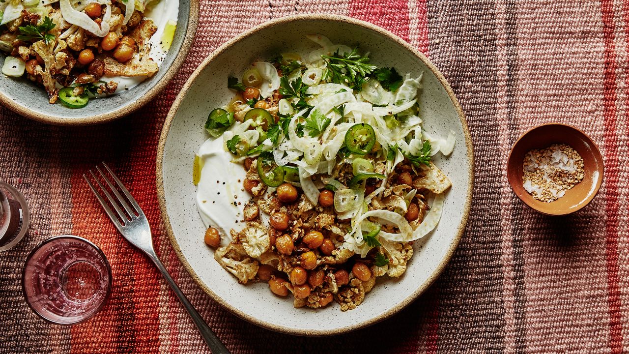 Sun-Roasted Chickpea & Lemon Herb Bowl