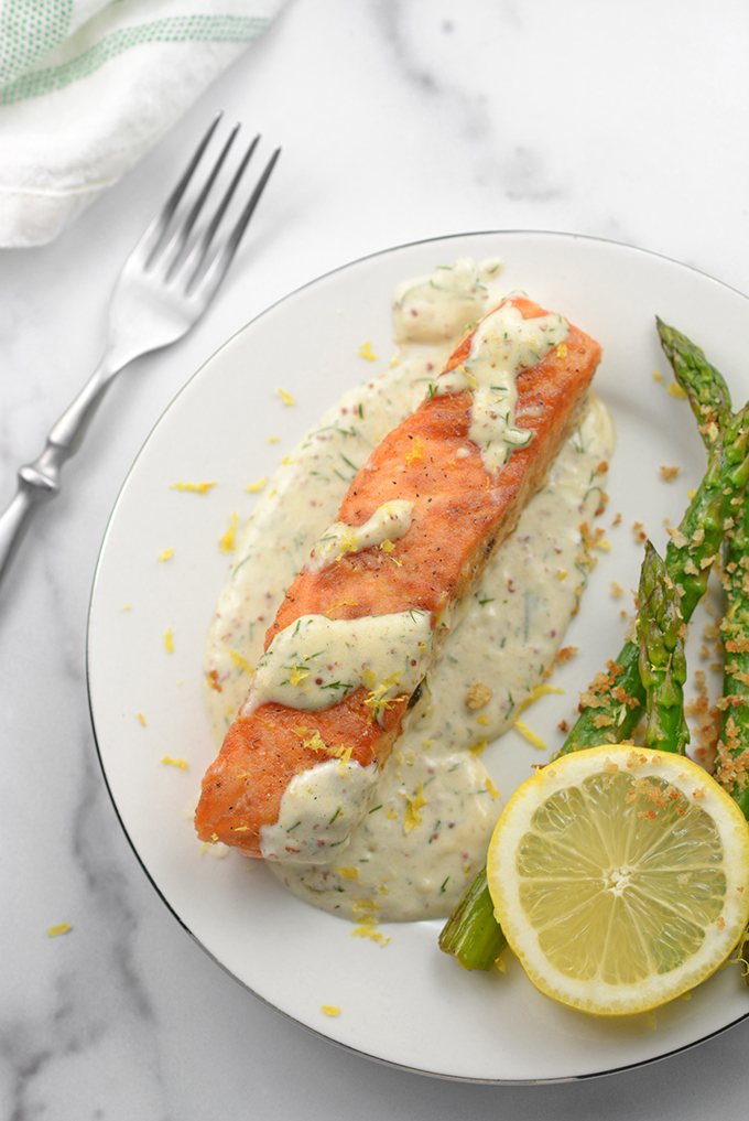 Lemon-Dill Salmon with Creamy Broccoli