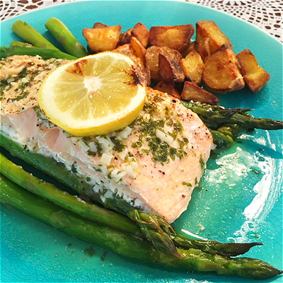 Lemon-Garlic Salmon with Asparagus and Dill