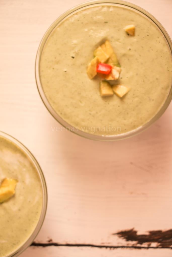 Fresh Cucumber-Mint Gazpacho with Herbed Croutons