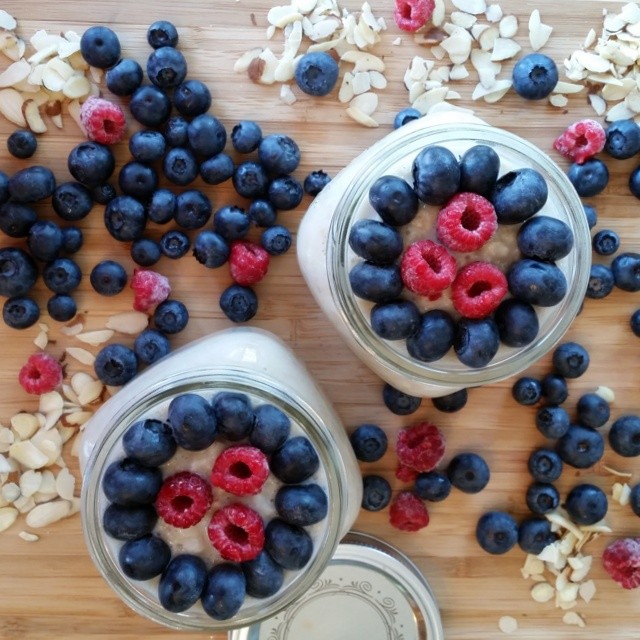 Spring Berry Overnight Oats with Almond Milk