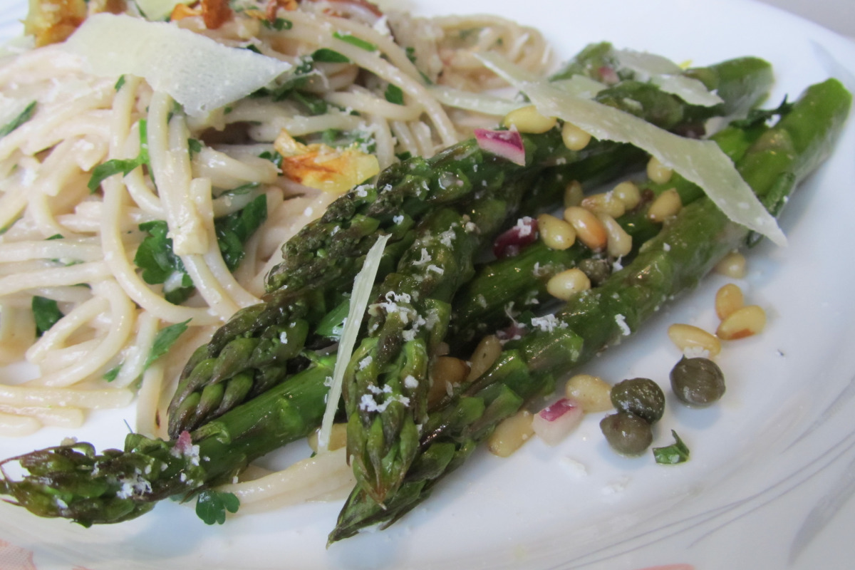 Sautéed Asparagus with Lemon and Crispy Capers
