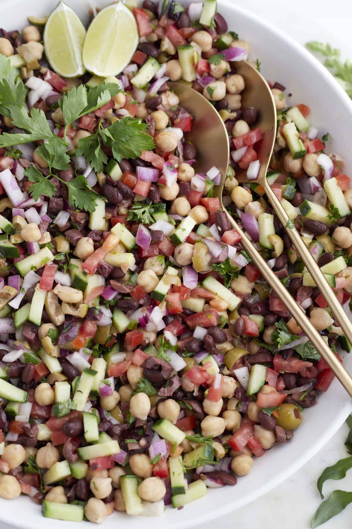 Mediterranean Taverna Chickpea Salad