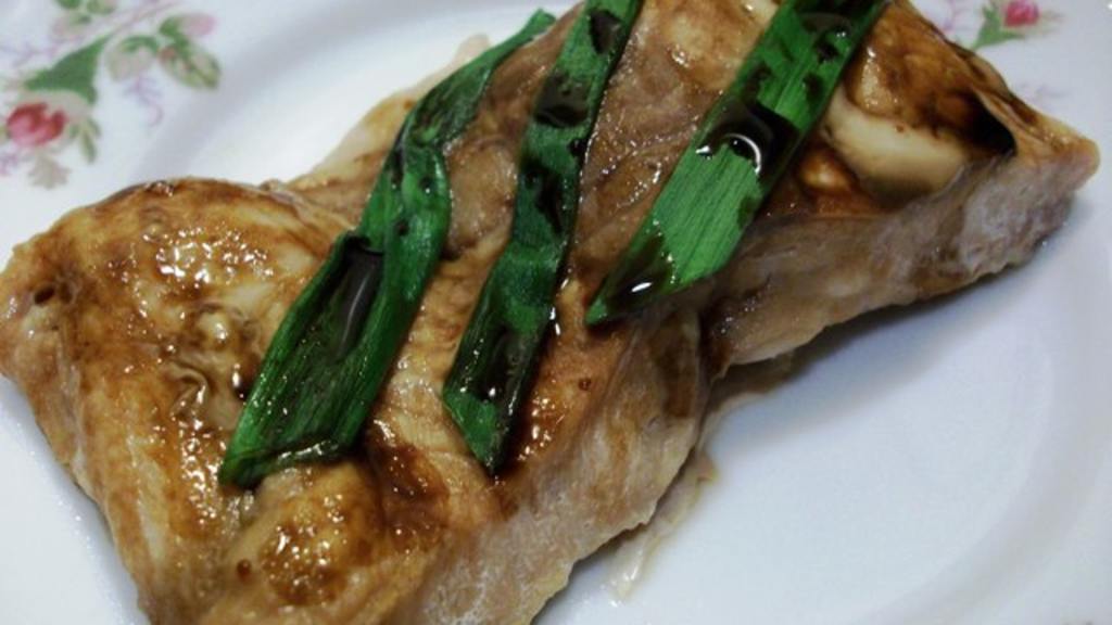 Authentic Japanese Sake-Steamed Salmon
