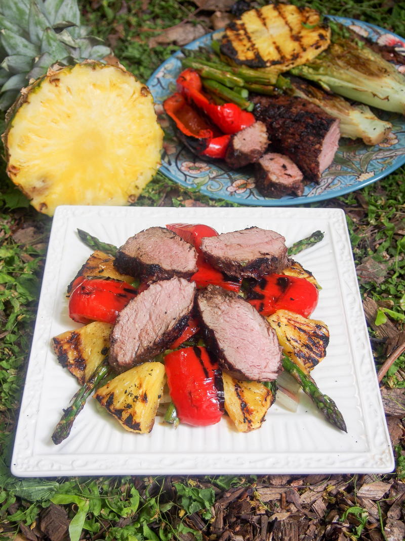 Grilled Pork Pinchos Salad