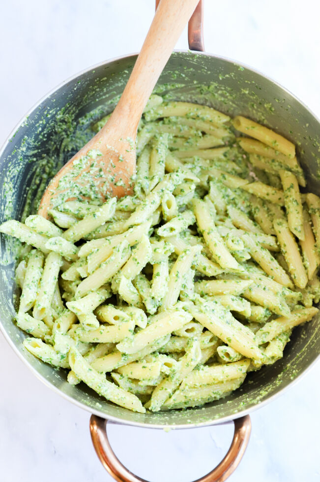 Homestyle Basil Pesto Pasta with Pine Nuts
