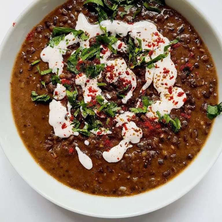 Authentic Dal Makhani with Creamy Lentils