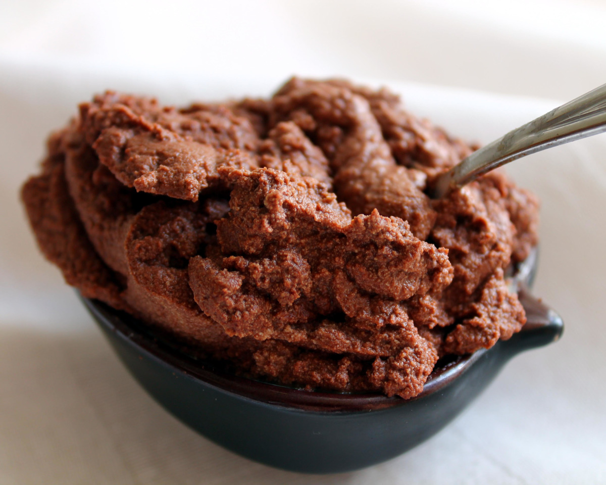 Cocoa-Dusted Dark Chocolate Mousse
