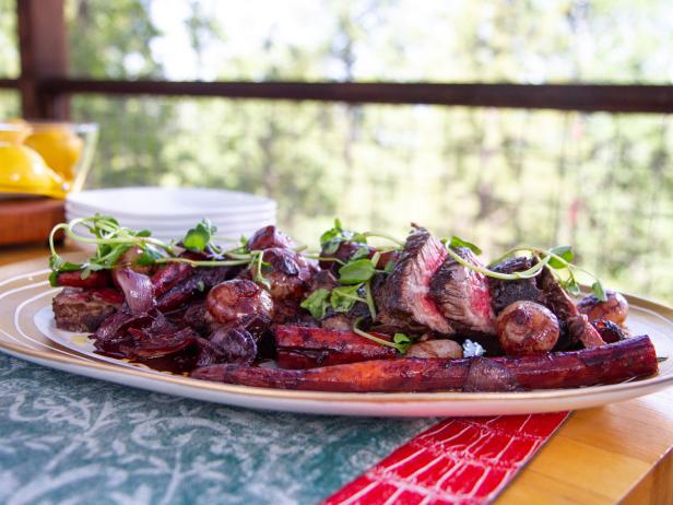 Spotlight Beef Tenderloin with Red Wine Glaze