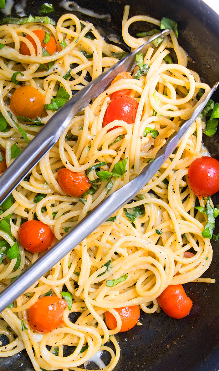 One-Pan Tomato Basil Pasta