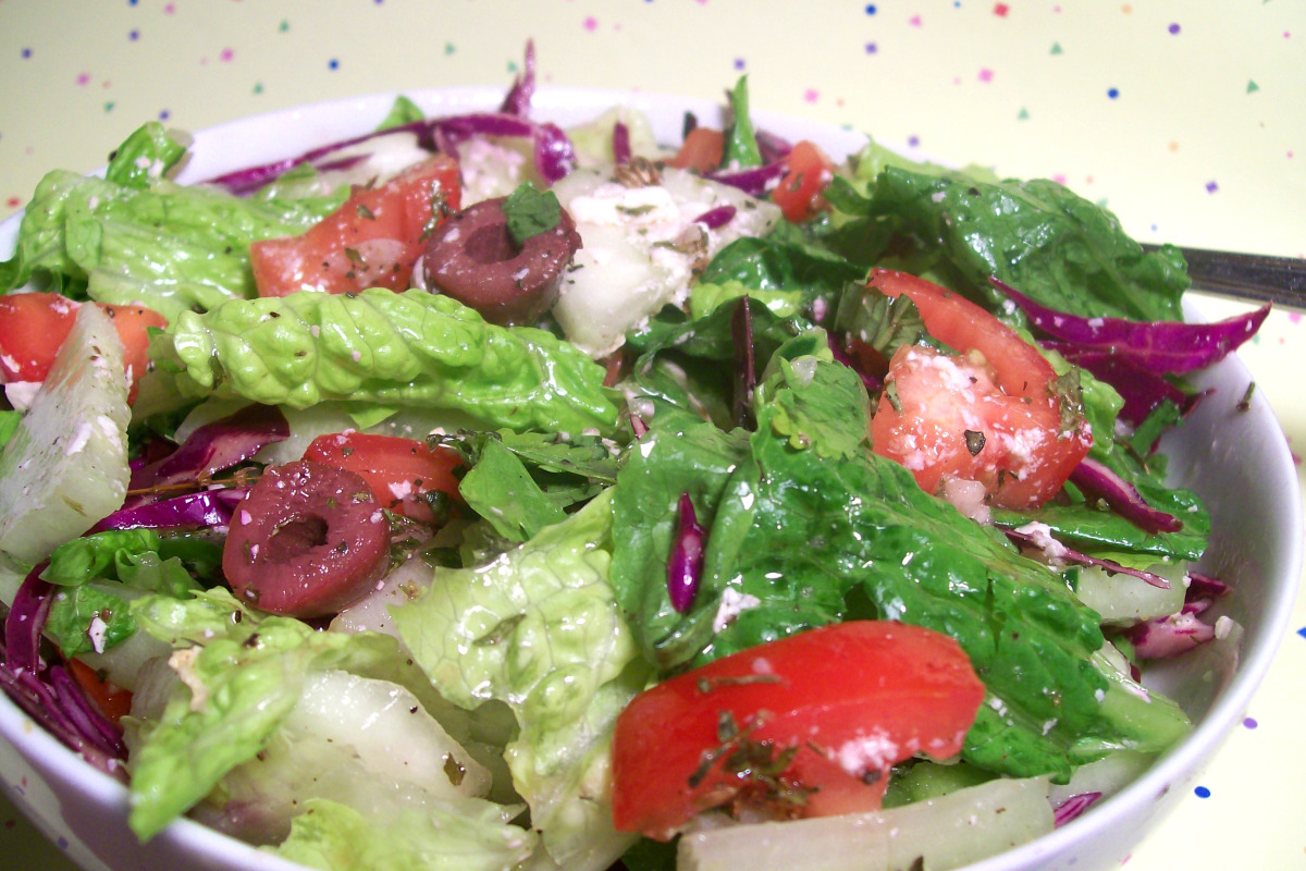 Regionale Landschappen Herb-Infused Vegetable Salad