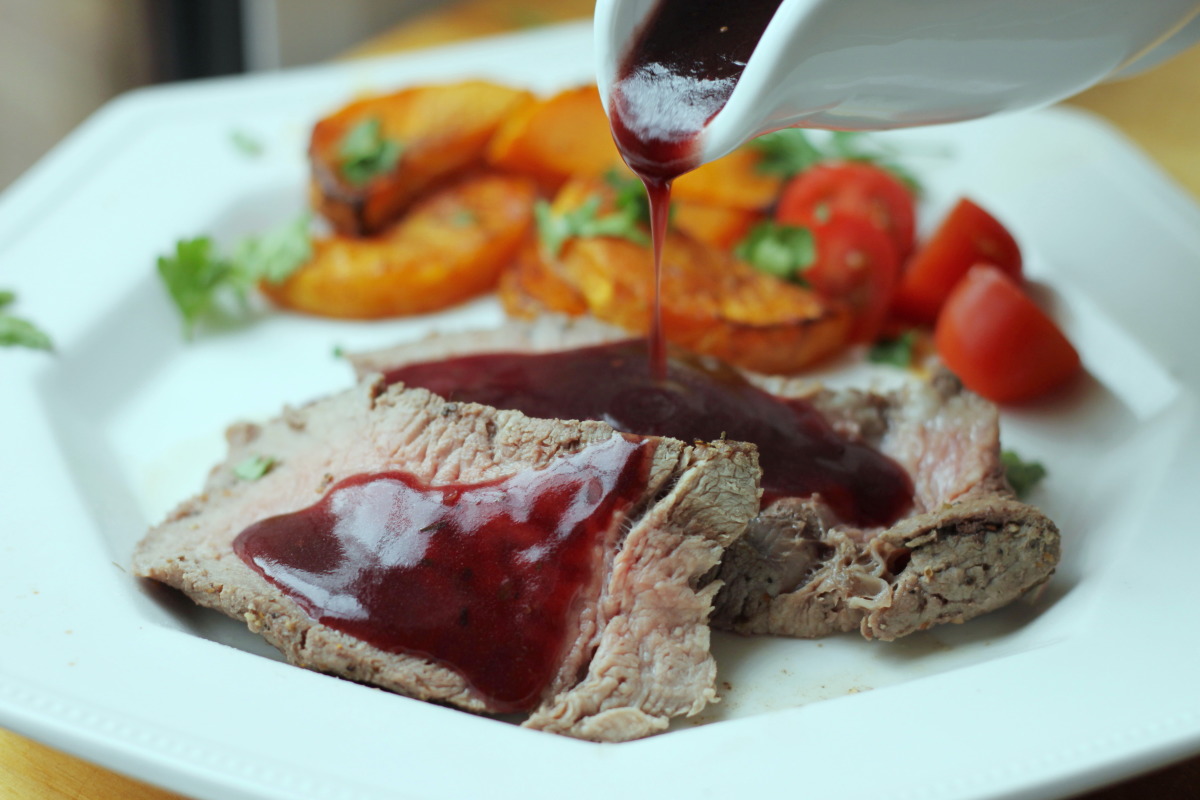 Pan-Seared Beef Tenderloin with Shallot-Thyme Pan Sauce
