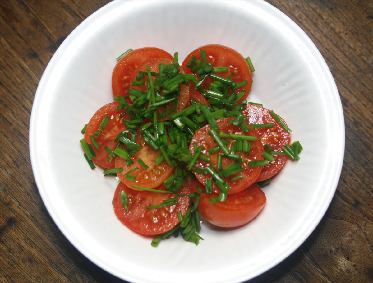 Fresh Tomato and Chive Salad with White Wine Vinaigrette