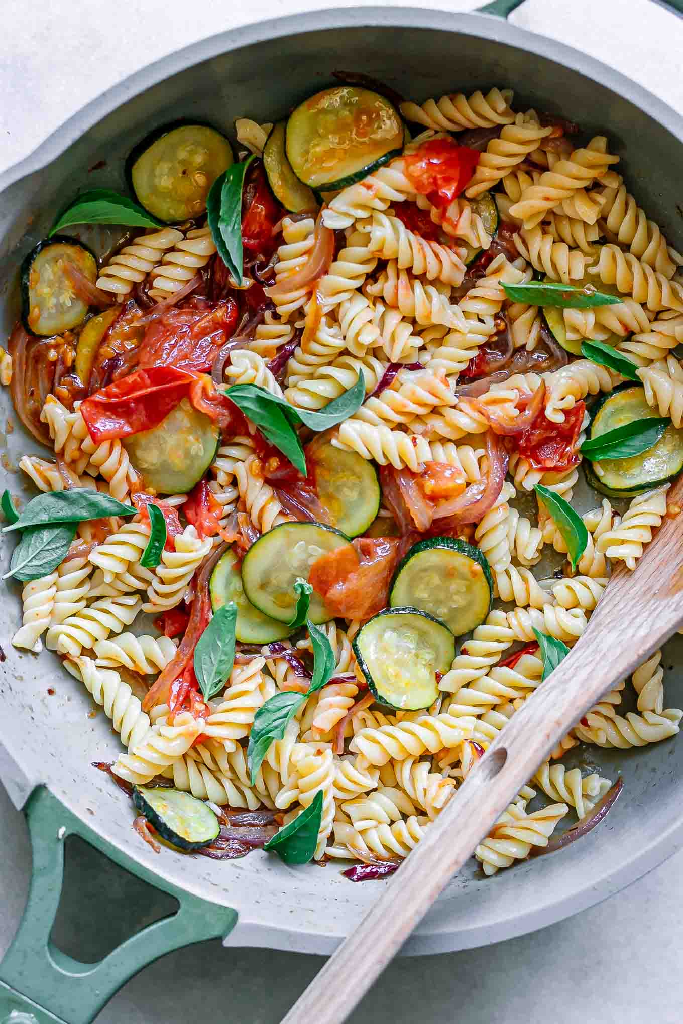 Heirloom Tomato and Zucchini Pasta with Fresh Basil