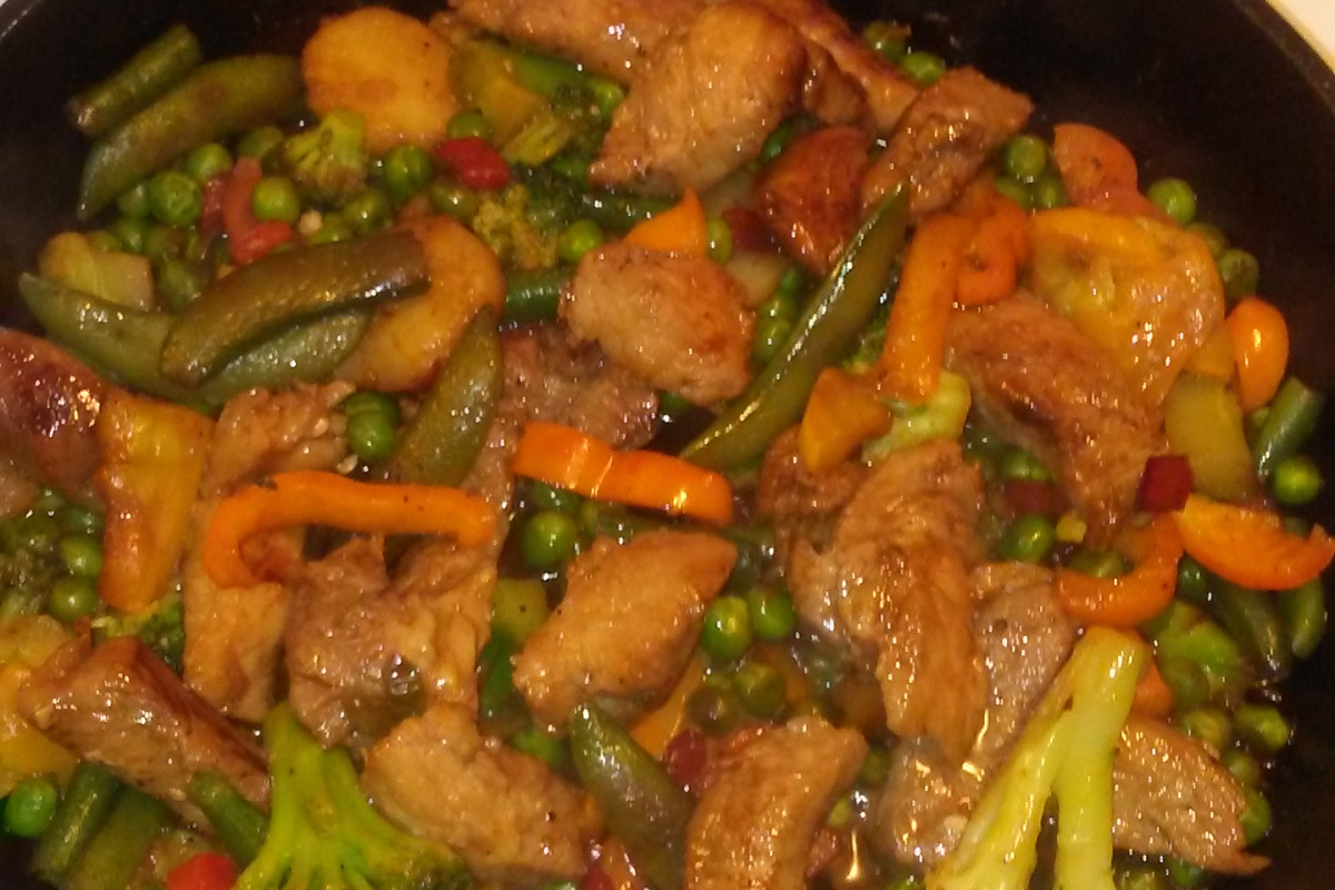 Stir-Fried Pork and Vegetable Teriyaki Bowl