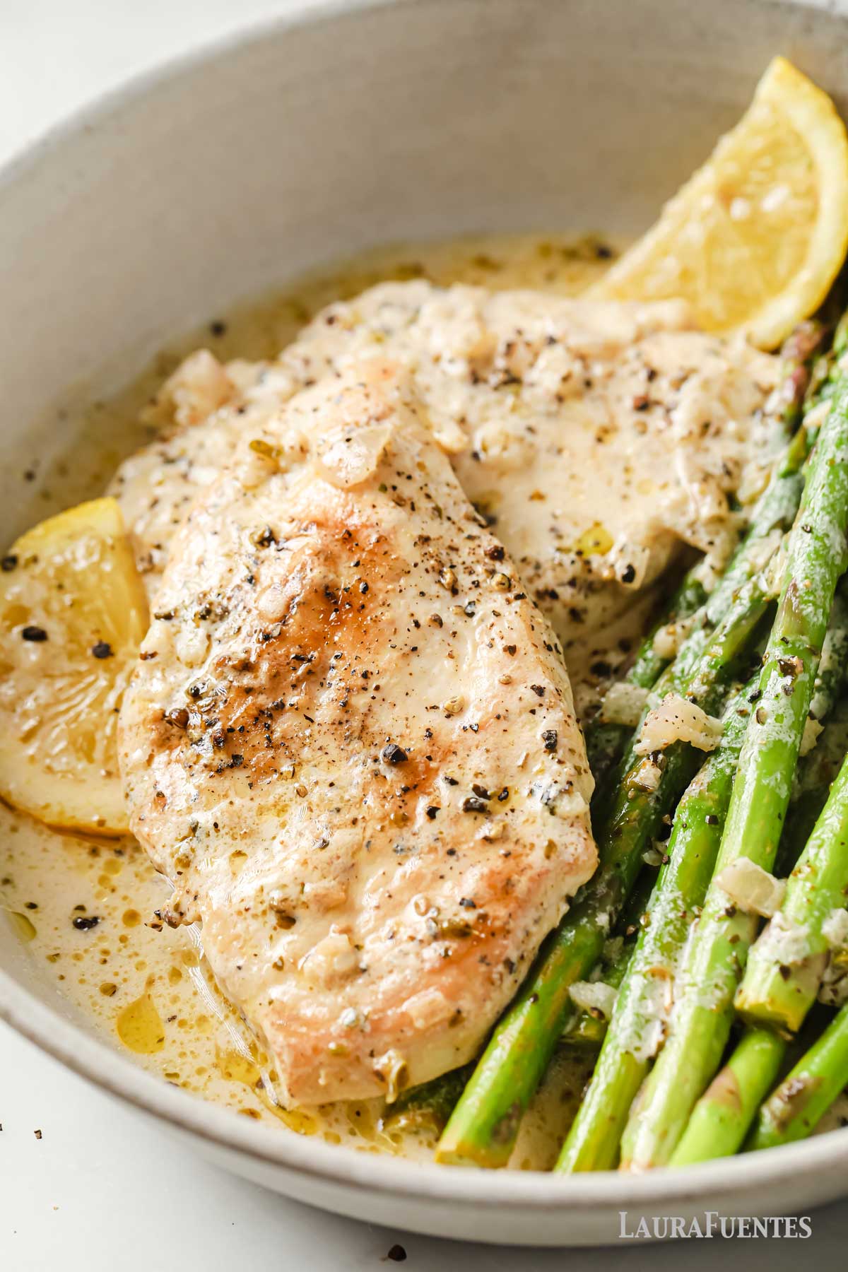 Pan-Seared Lemon-Garlic Chicken with Asparagus