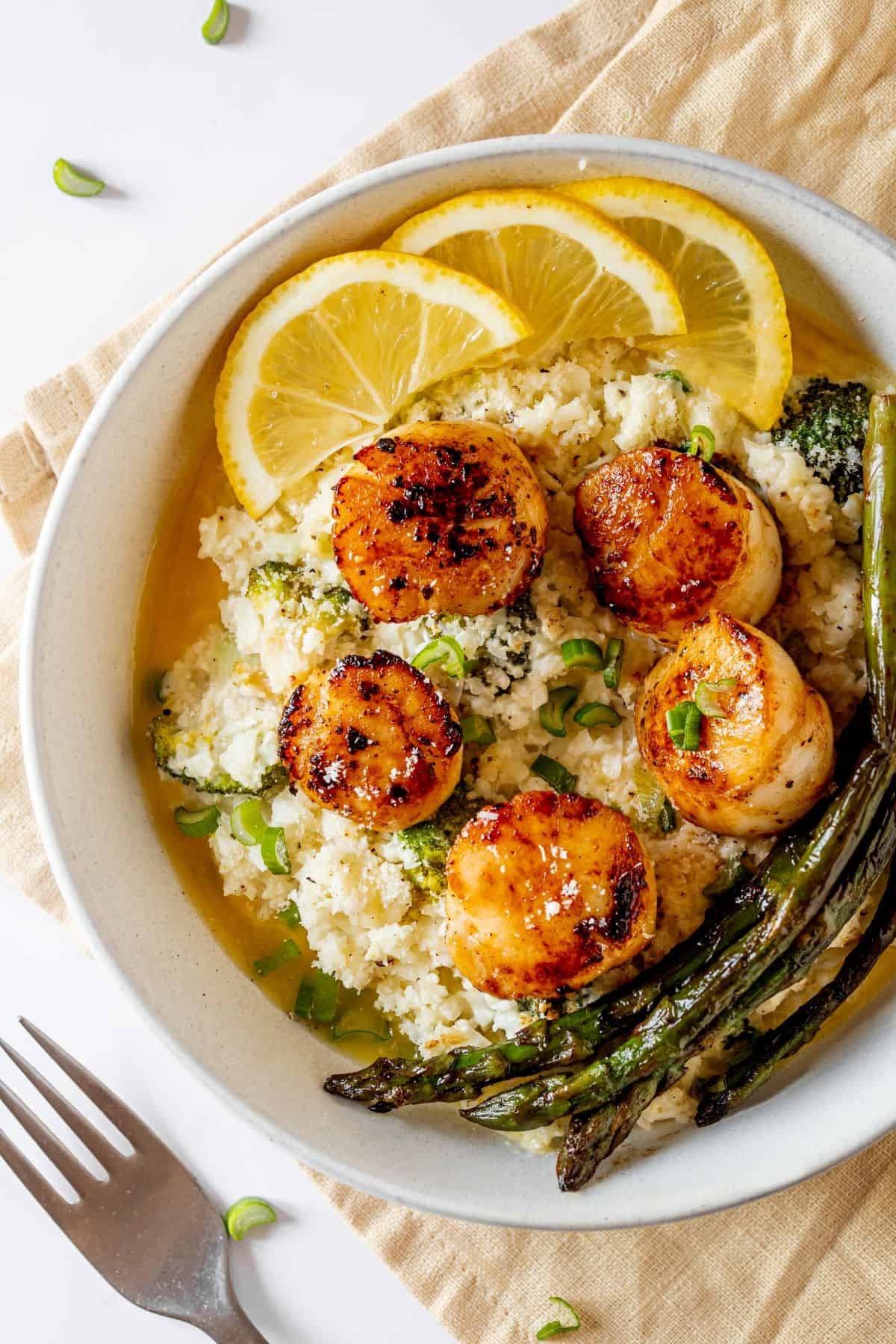 Cauliflower 'Rice' Sautéed with Garlic and Scallops