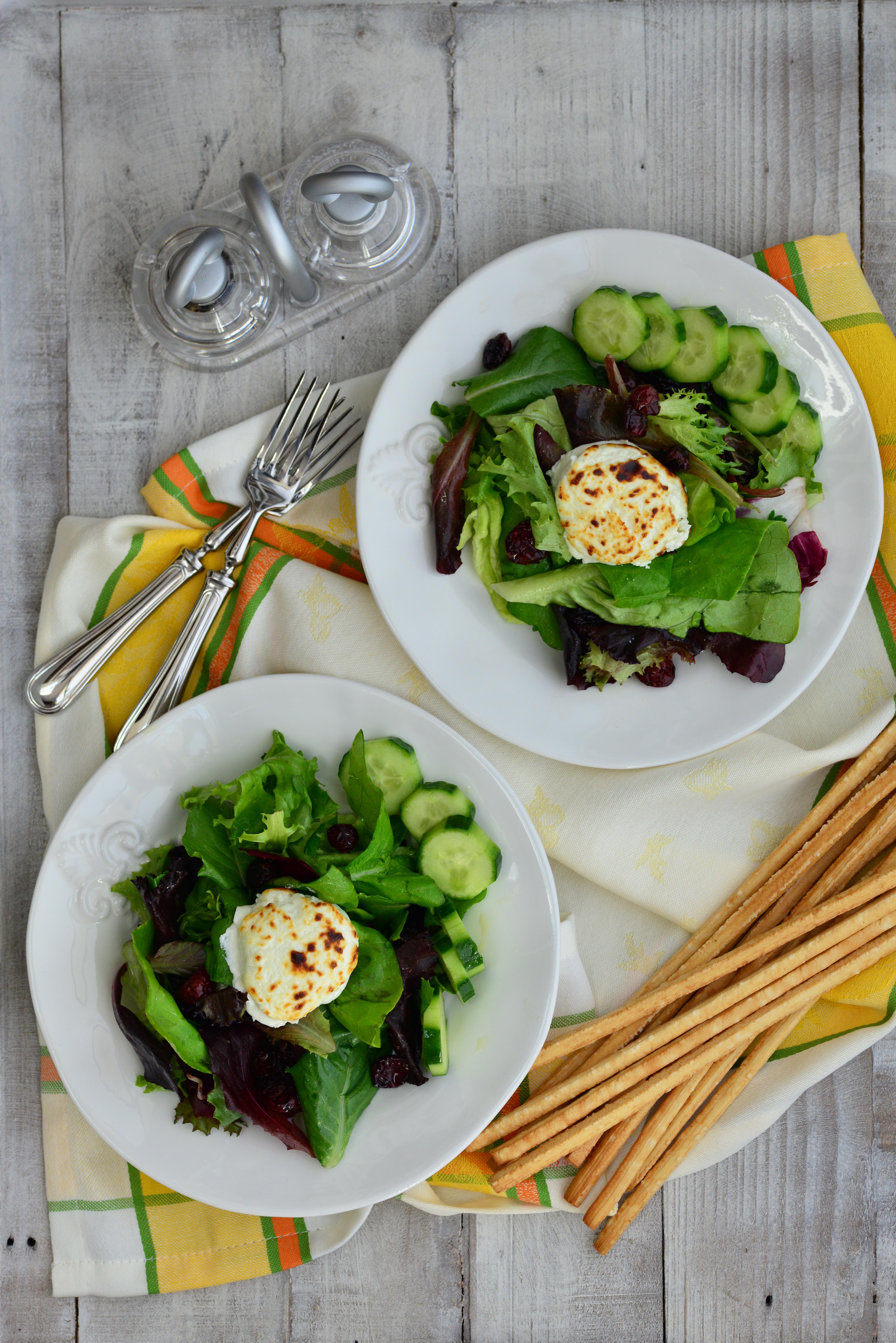 Citrus-Dressed Mixed Green Salad