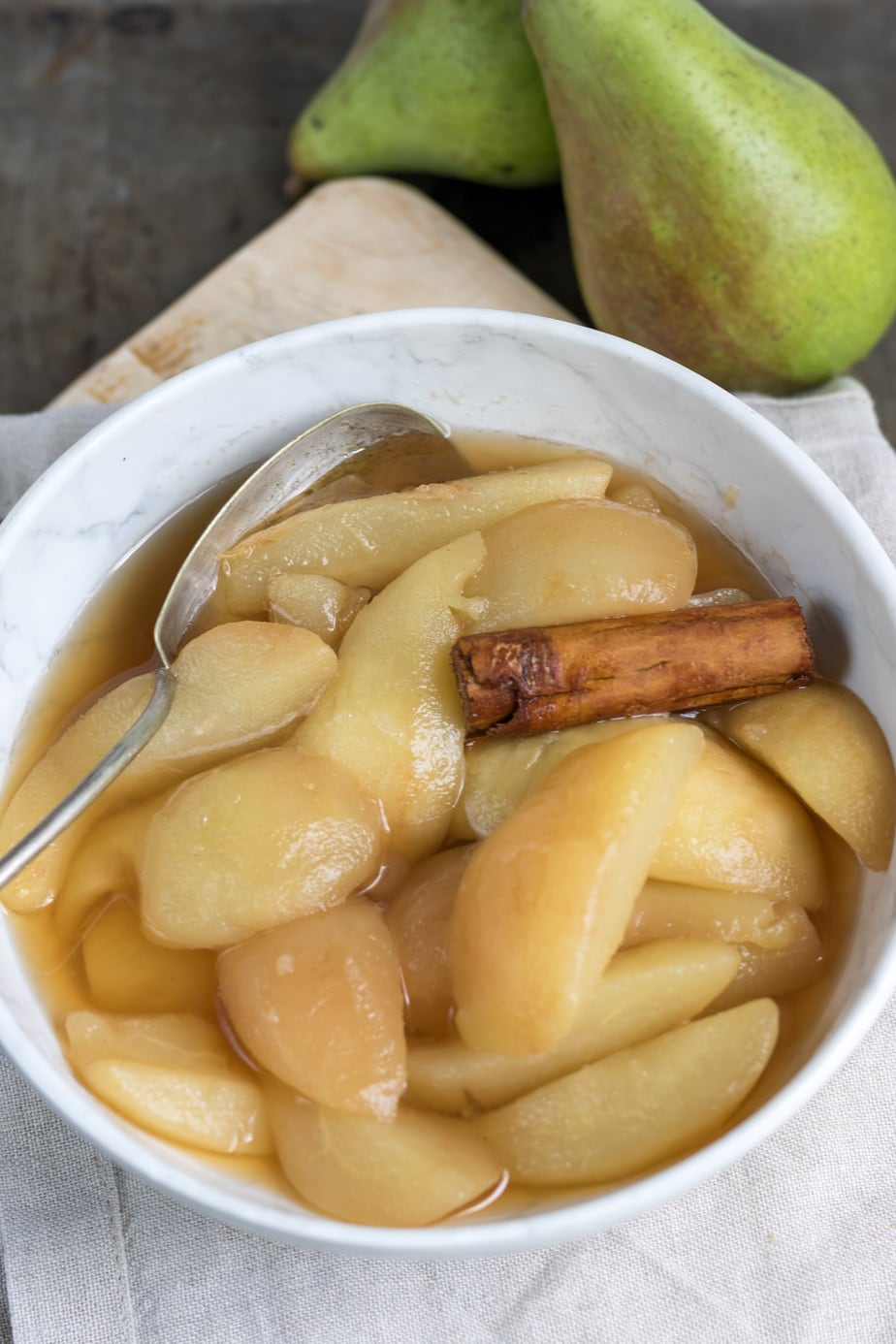 Stewed Pears with Cinnamon and Clove