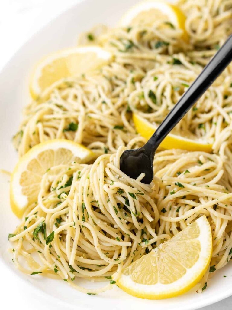 Lemon-Garlic Pasta with Fresh Parsley