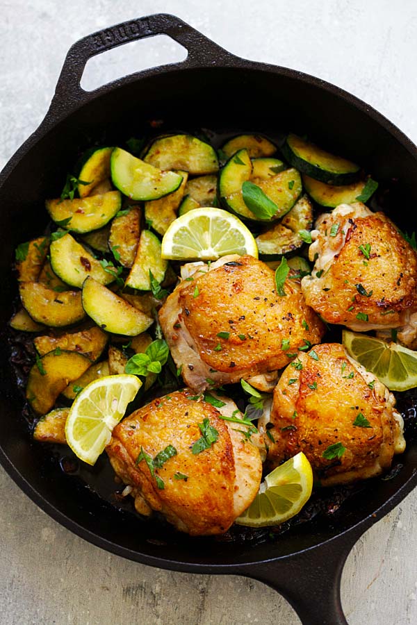 Garlic and Thyme Chicken Thighs with Zucchini