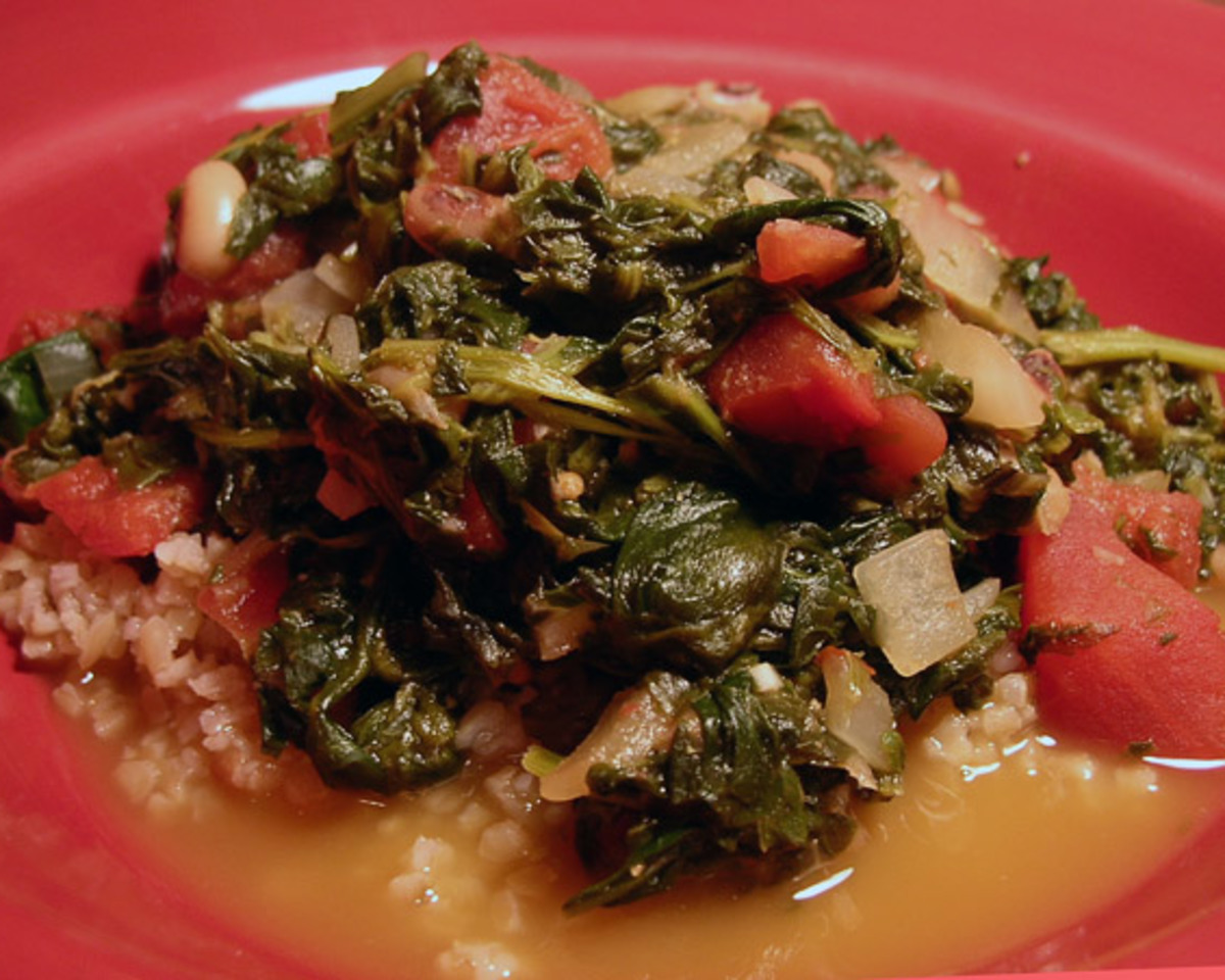 Black-eyed Pea and Spinach Stir-fry with Palm Oil
