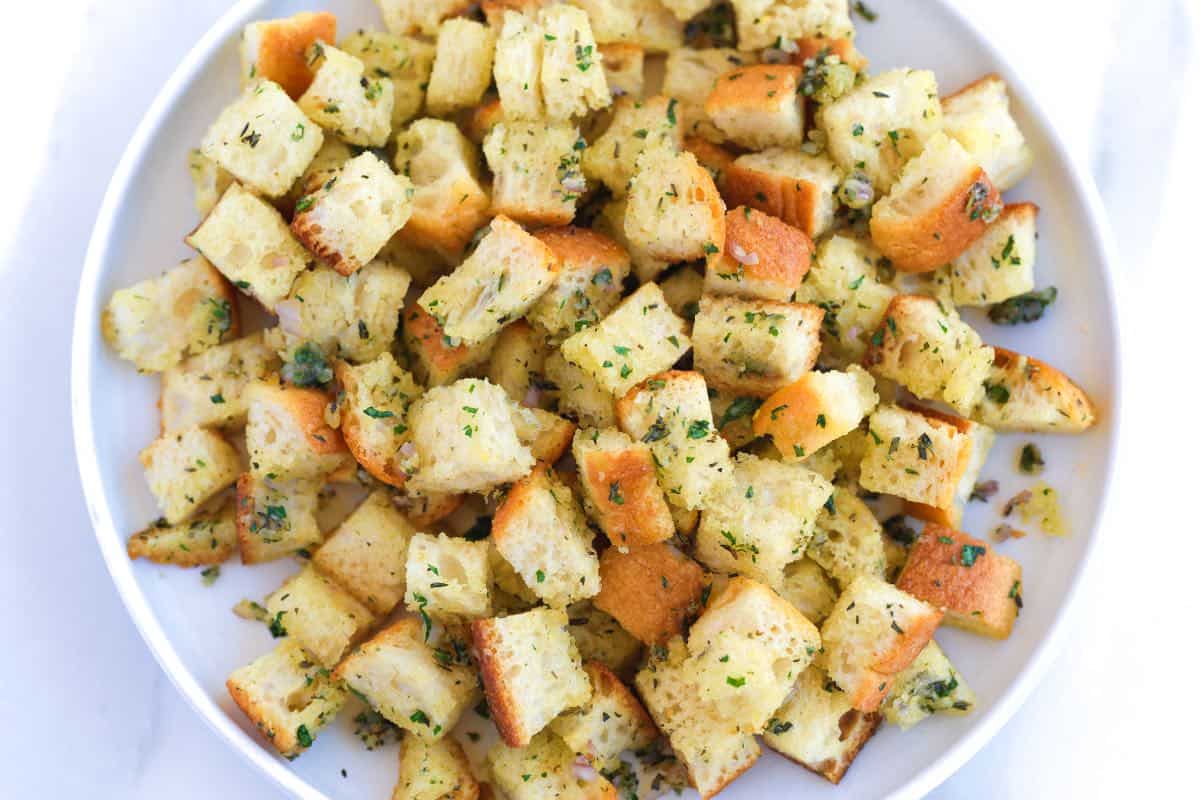 Bread Croutons with Garlic and Fresh Herbs
