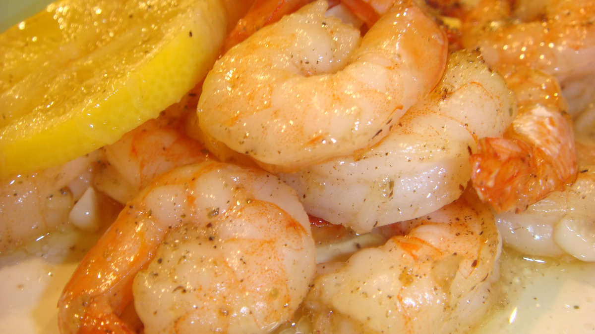 Sear-Roasted Lemon-Garlic Shrimp with Fennel