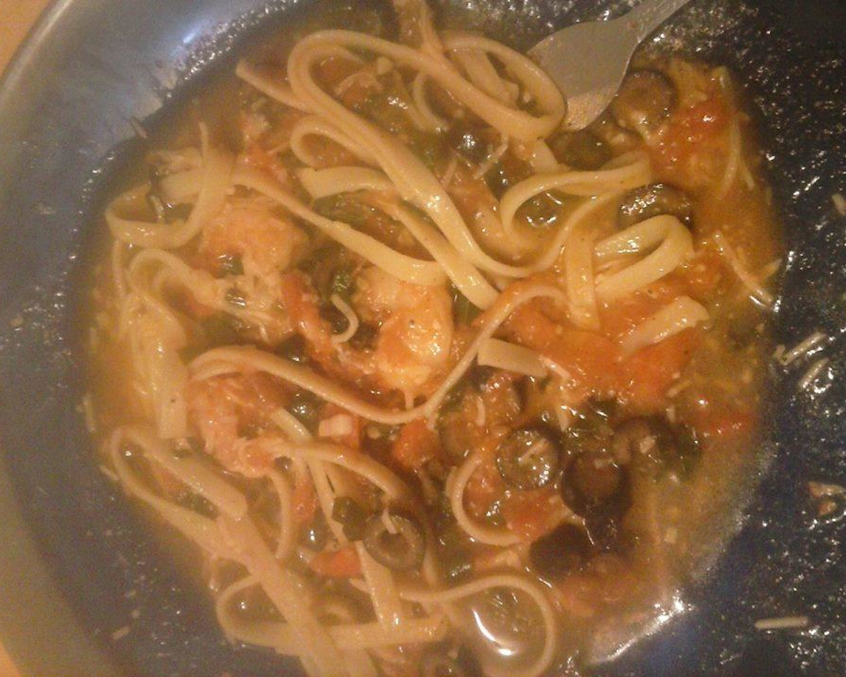 One-Pan Tomato-Basil Fettuccine with Shrimp