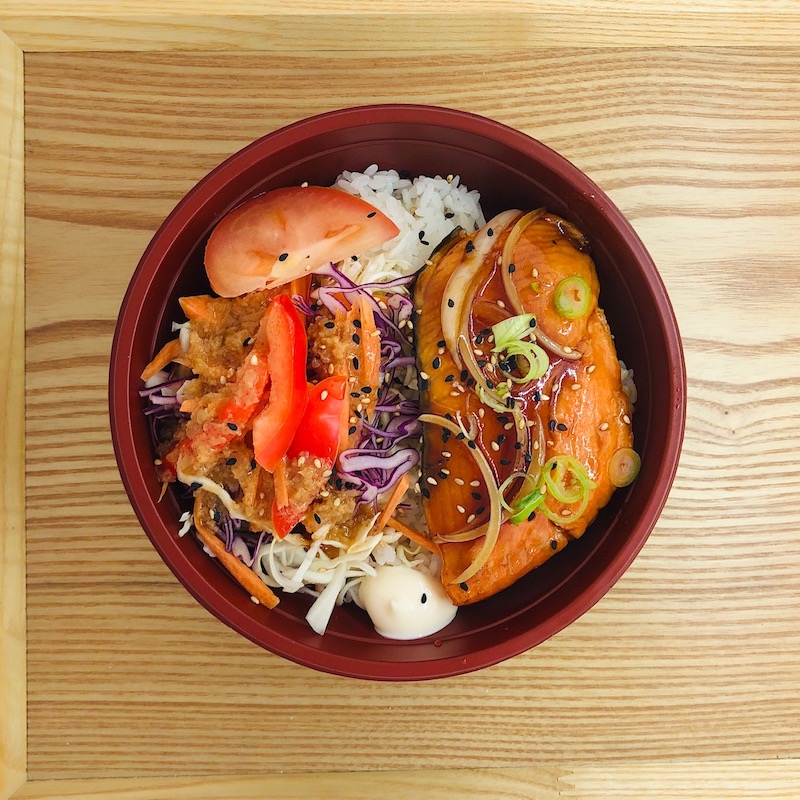 Authentic Kaiseki-Inspired Salmon Donburi