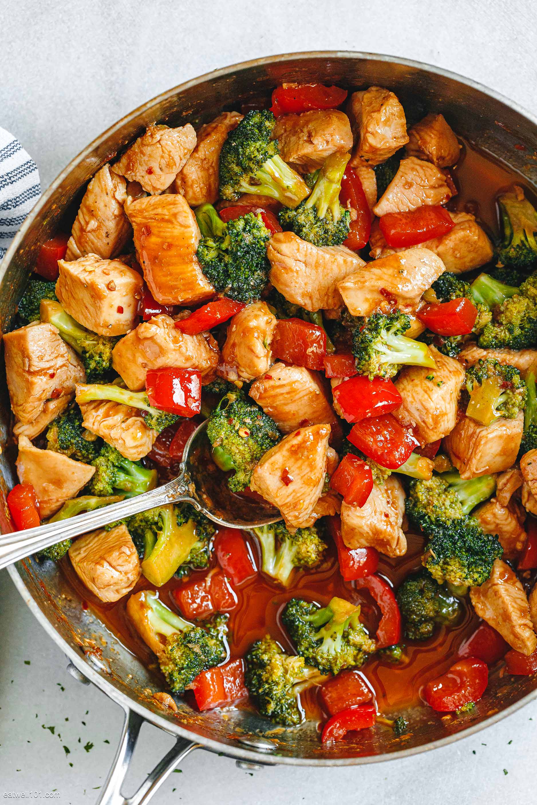 Ginger-Garlic Chicken Stir-Fry with Broccoli and Bell Peppers