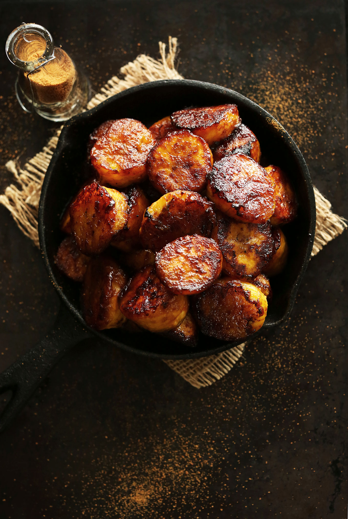 Caramelized Plantain Slices with Garlic and Lime