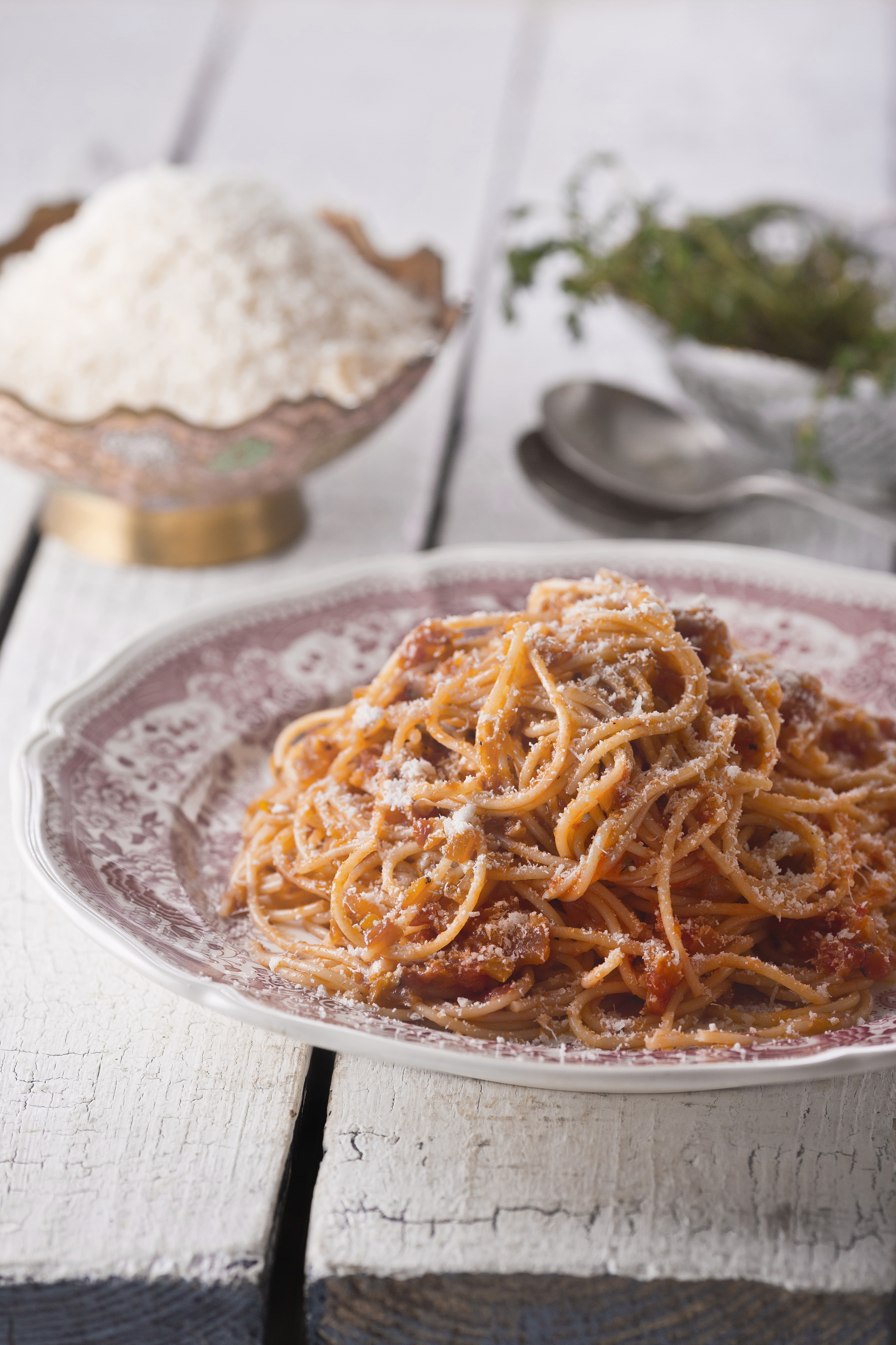 Spaghetti with Sun-Dried Tomatoes and Basil