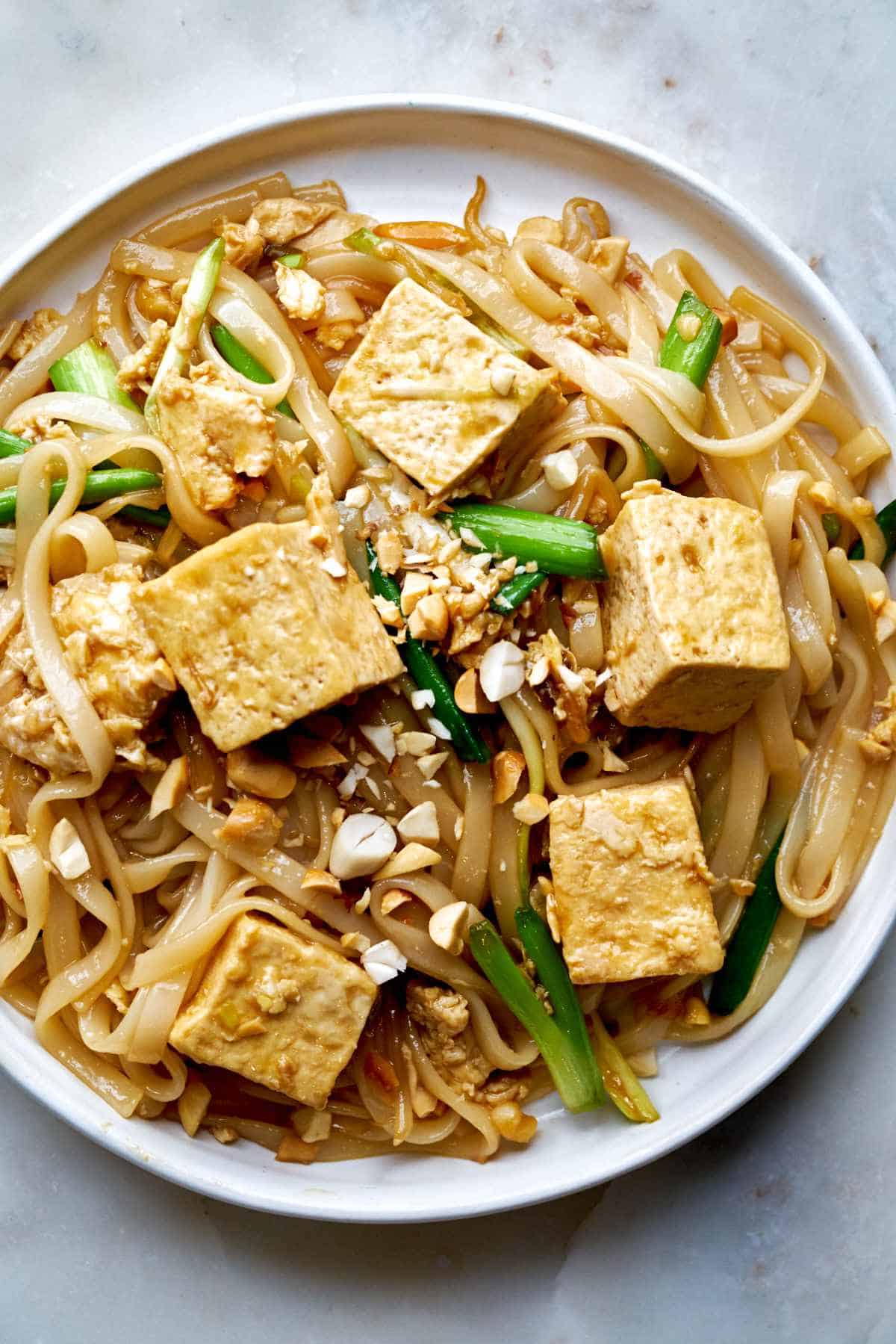 Stir-Fried Tofu and Vegetables with Rice Noodles