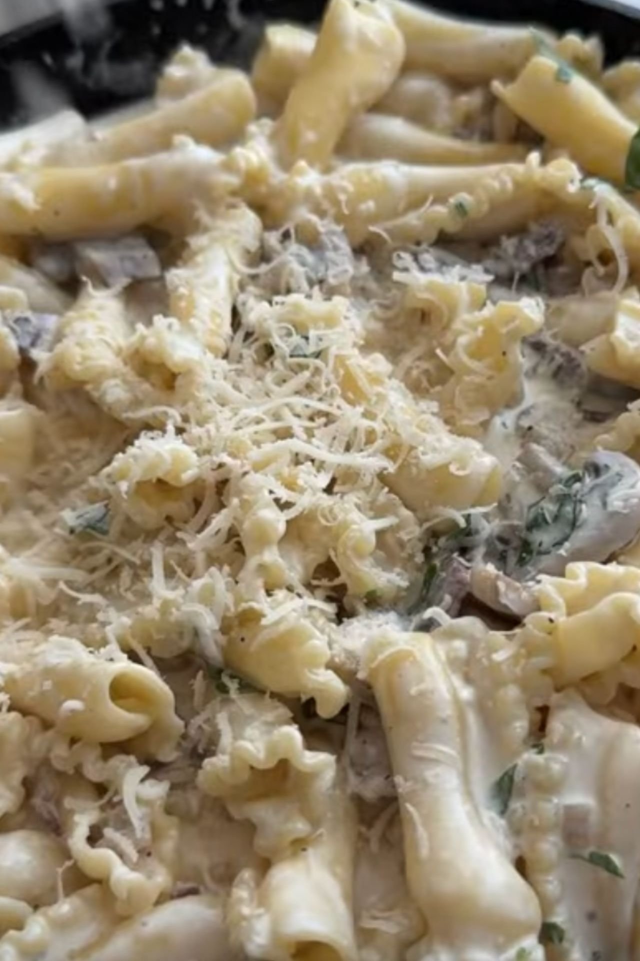 Sheet Pan Creamy Mushroom Pasta