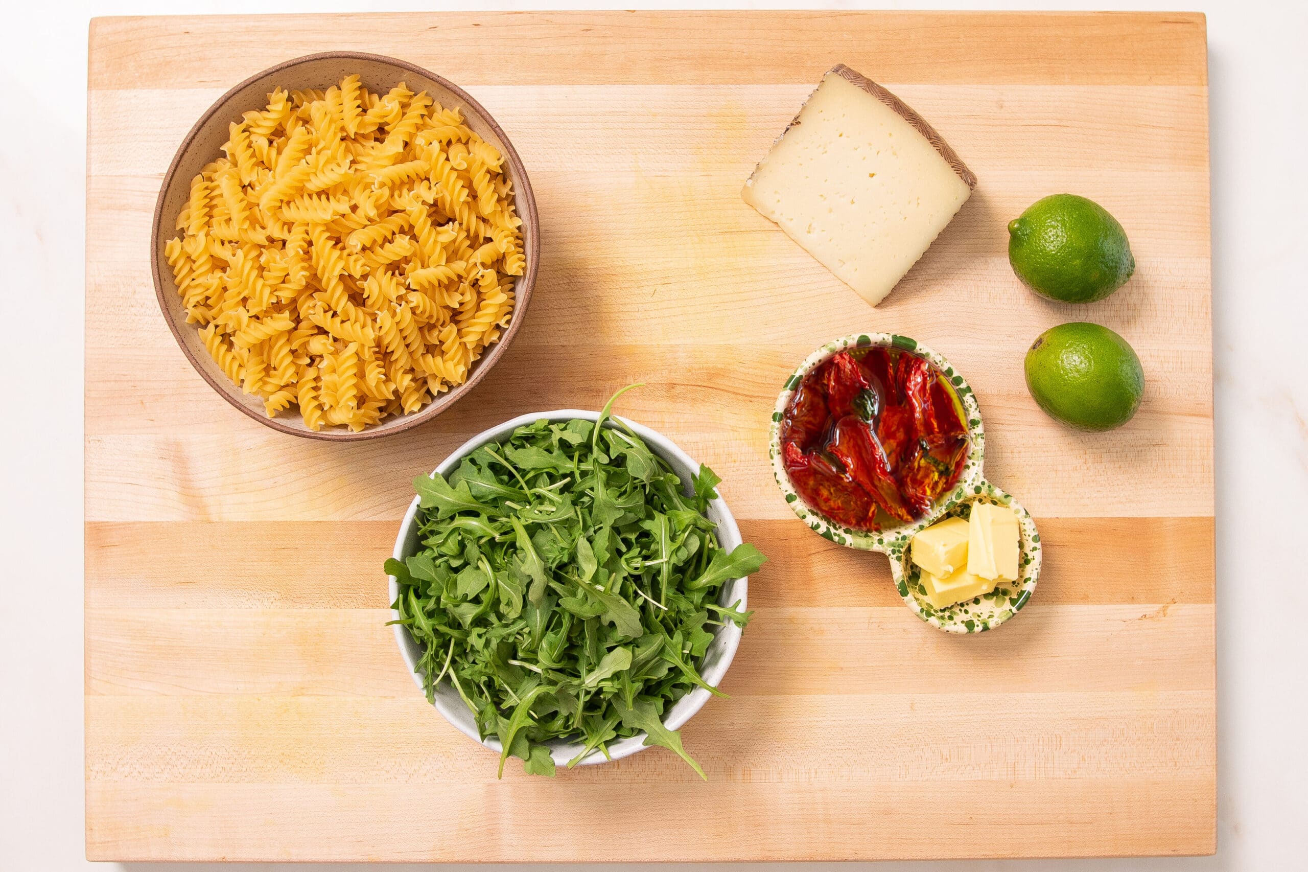 Pasta with Sun-Dried Tomato and Arugula