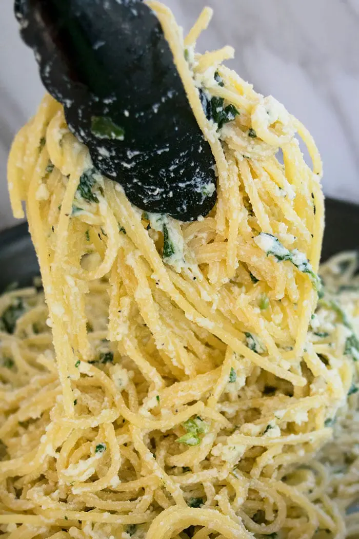 One-Pot Pasta with Sautéed Mushrooms and Spinach