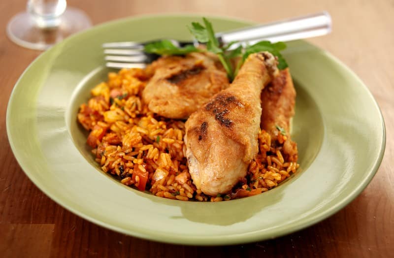 Saffron-Simmered Arroz con Pollo
