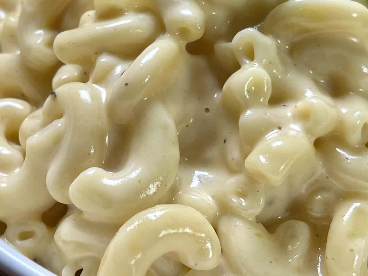Creamy Gouda Macaroni and Cheese