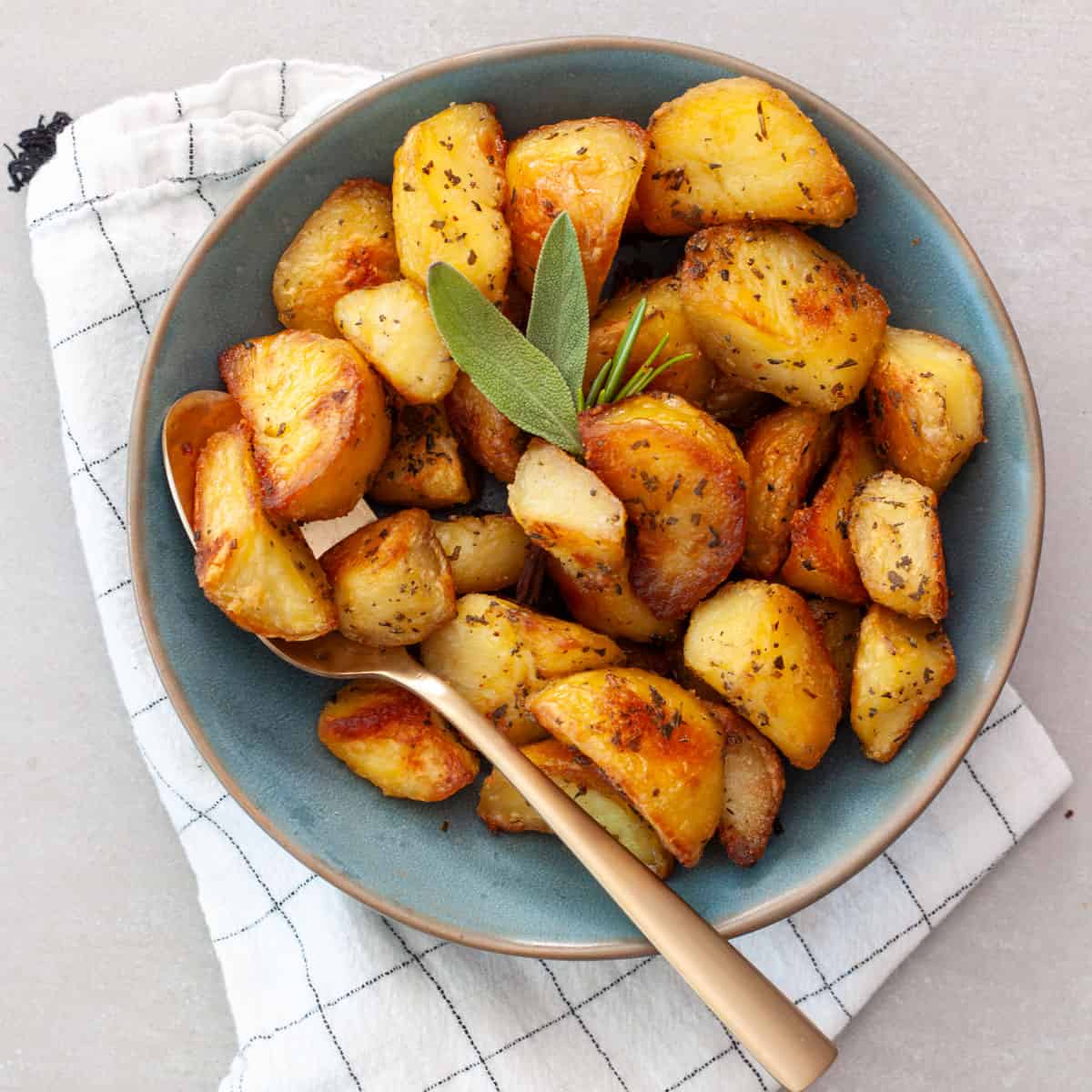 Airfield Herb-Roasted Potatoes