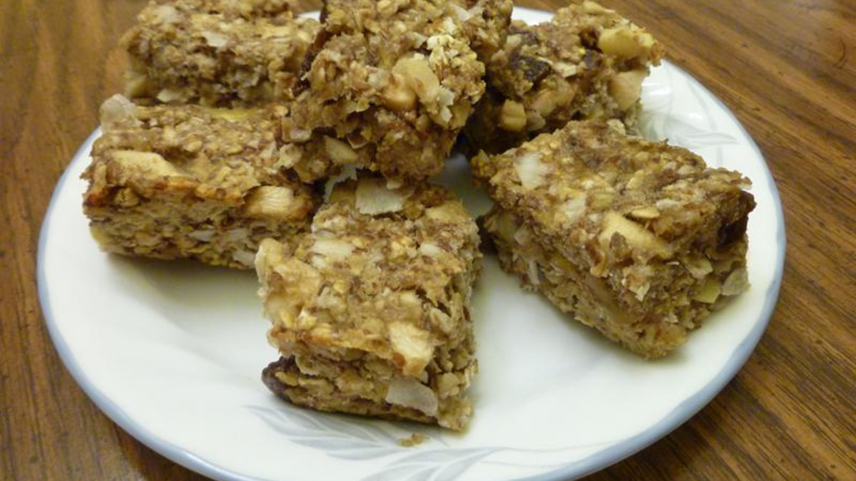Berry Swirl Banana-Oat Bars