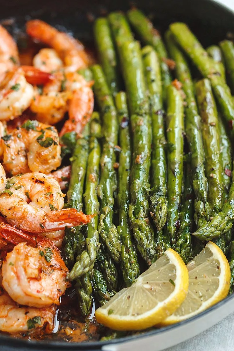 One-Pan Garlic Shrimp and Asparagus